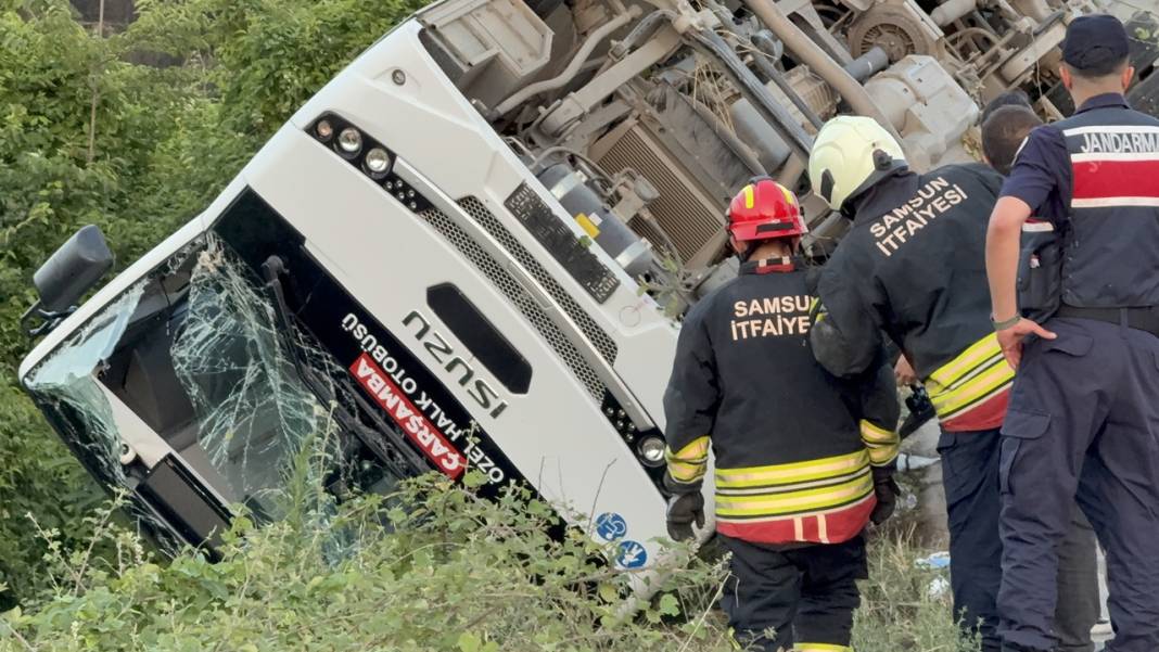 Otobüs devrildi, çok sayıda yaralı var! 6